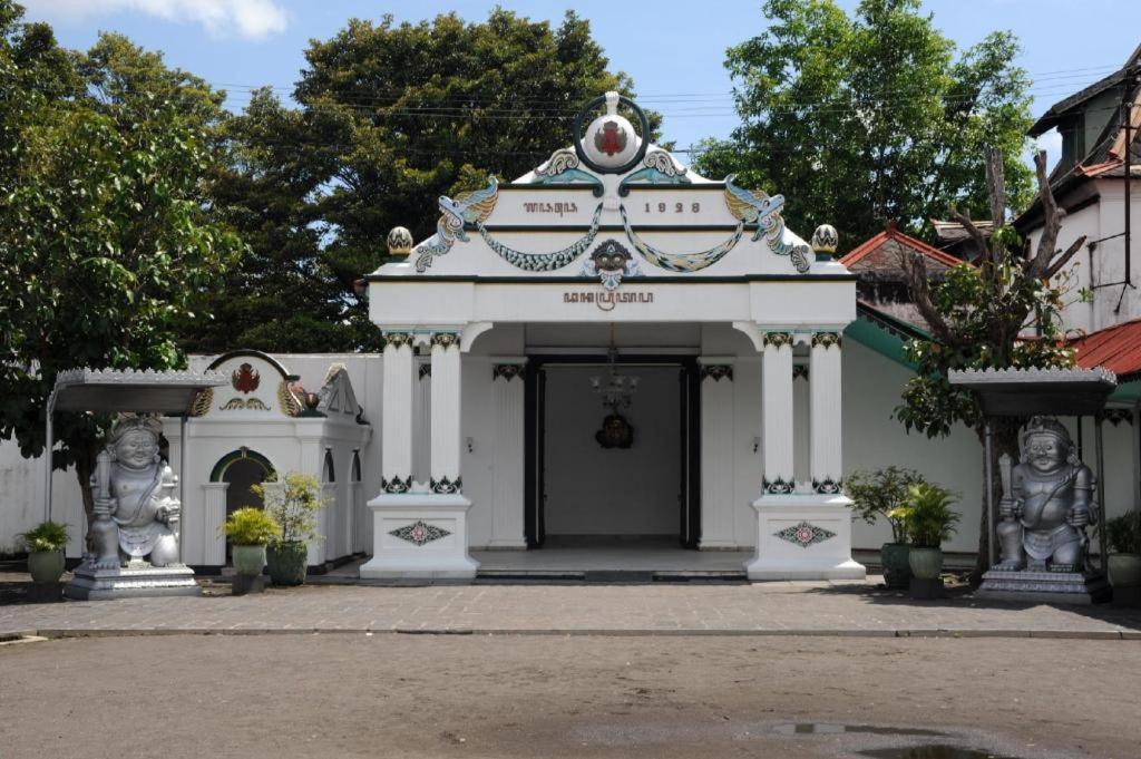 Prima In Hotel Malioboro Yogyakarta Exterior photo