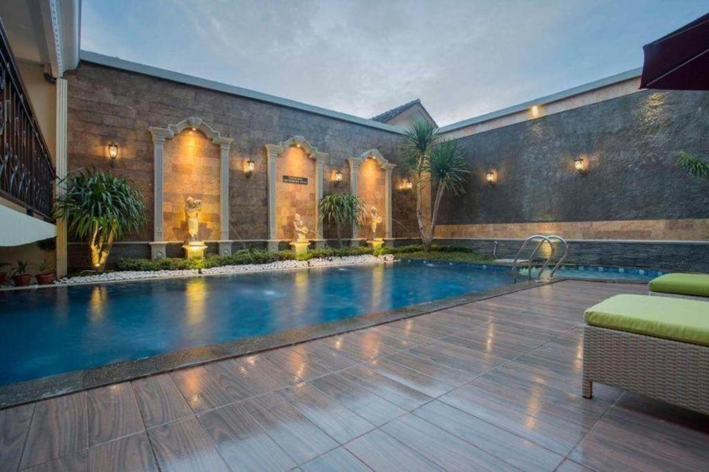 Prima In Hotel Malioboro Yogyakarta Exterior photo