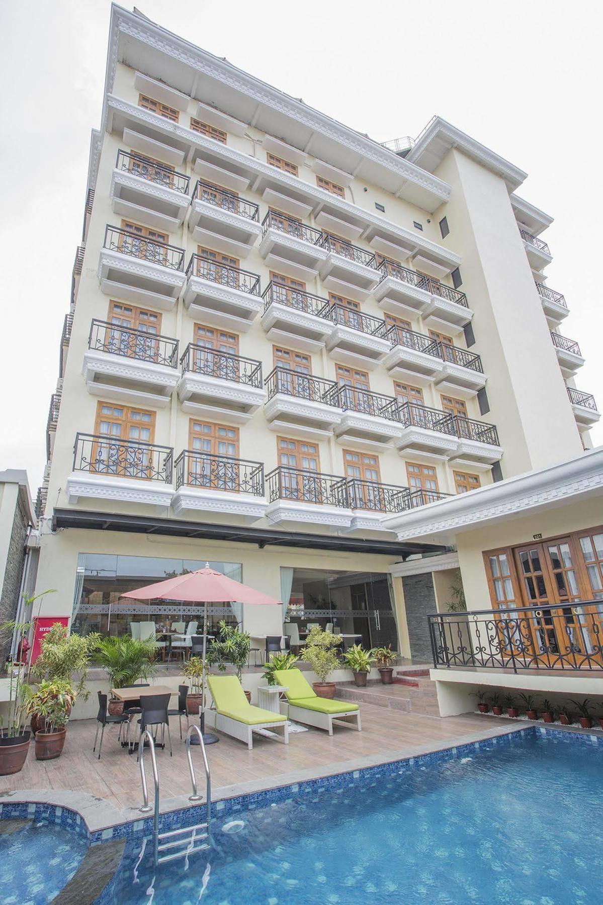 Prima In Hotel Malioboro Yogyakarta Exterior photo